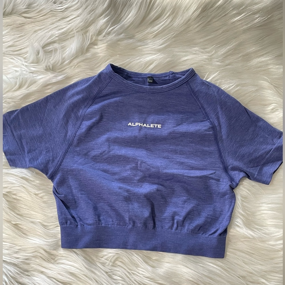 Alphalete Crop top